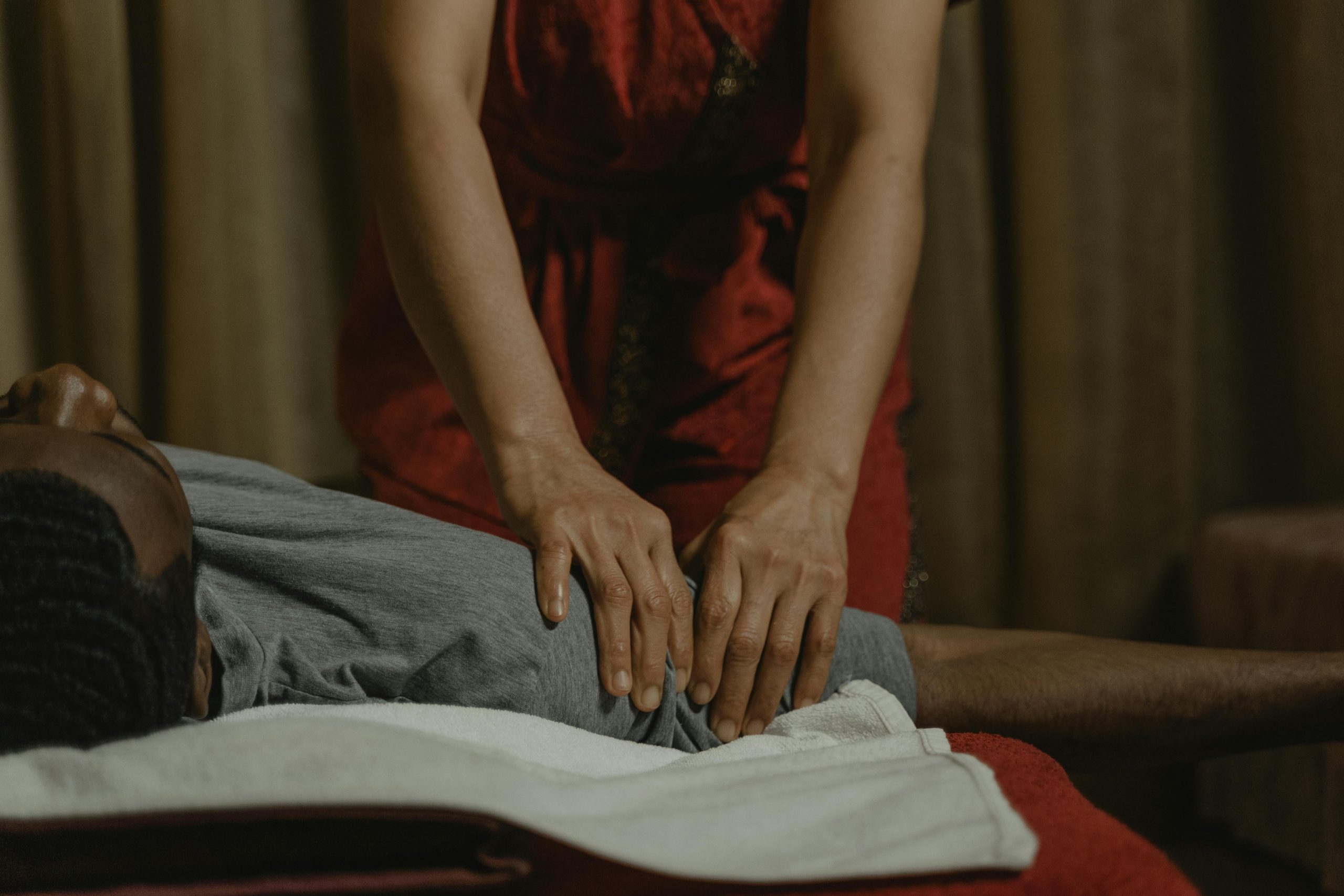 Thai-Massage für die Arme